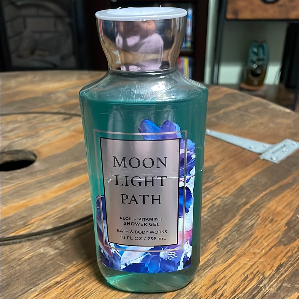 Bath & Body Works Blue Body Wash Moon Light Path
